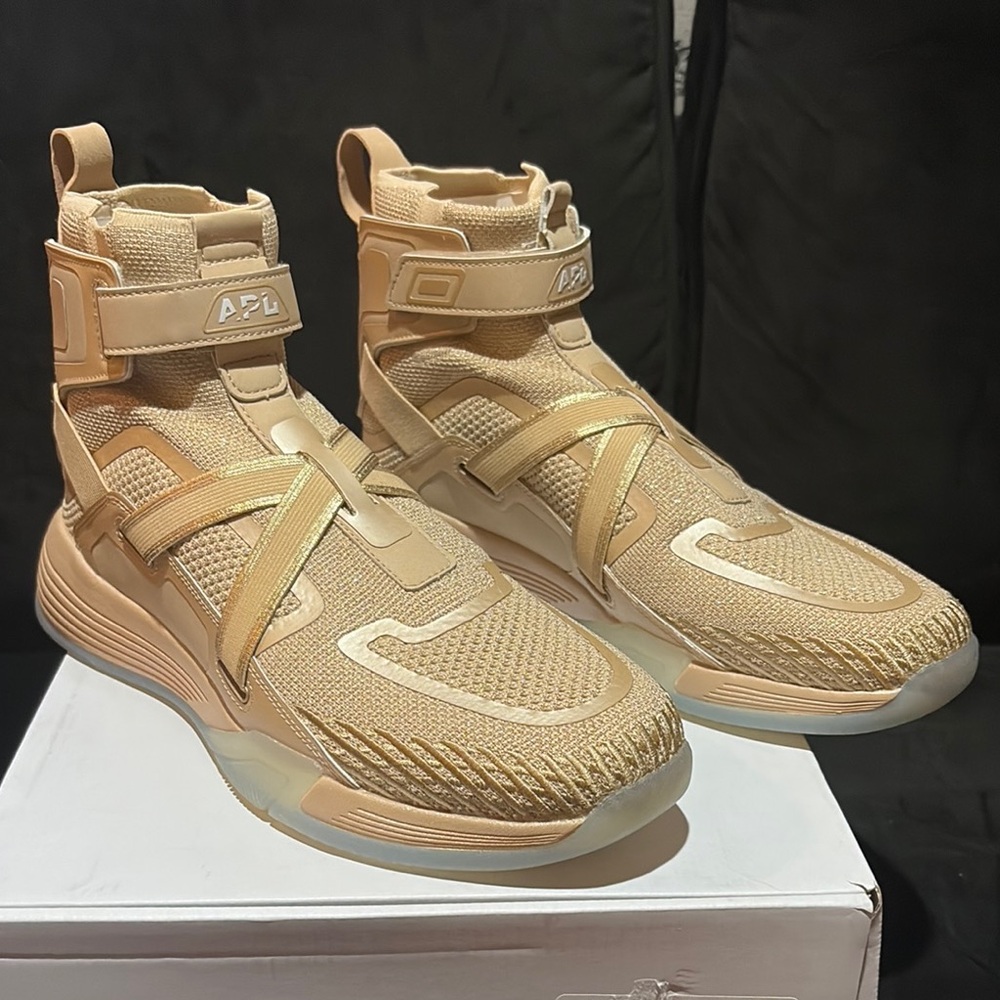 APL high tops
